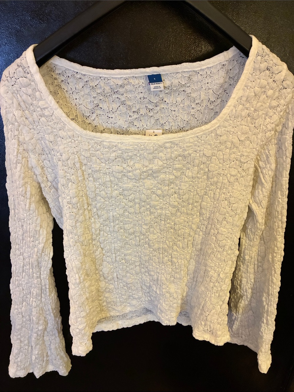 Old Navy White Lace Long-Sleeve Scoop Neck Top